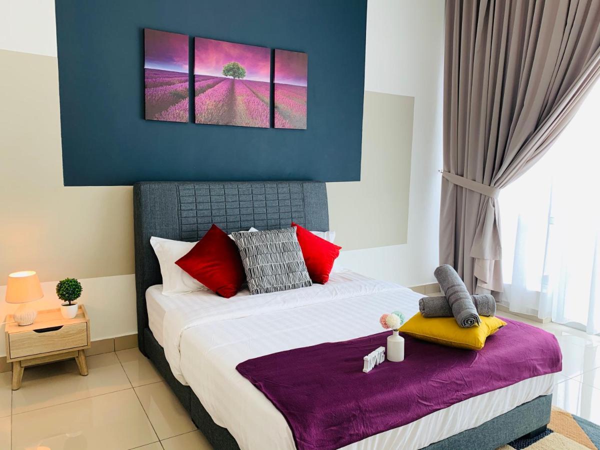 By Cube Homestay Desaru