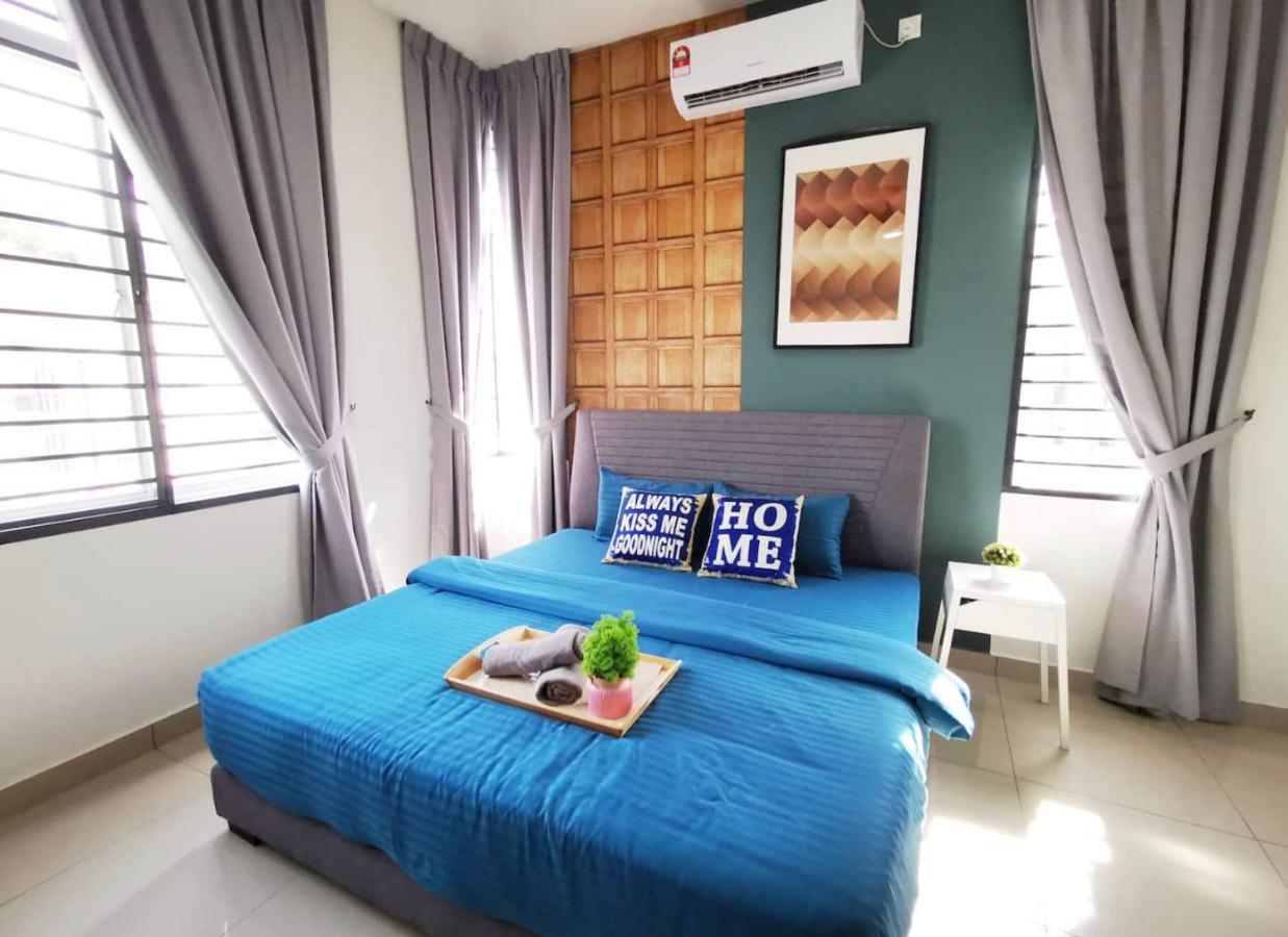 By Cube Homestay *